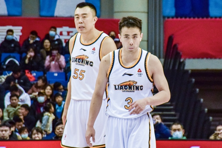 沈陽日報：明晚挑戰江蘇男籃 遼籃全力“保八”